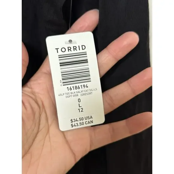 Torrid Size 0 - Size Large Long Sleeve Galaxy Cats Black Super Soft Shirt - Picture 4 of 7